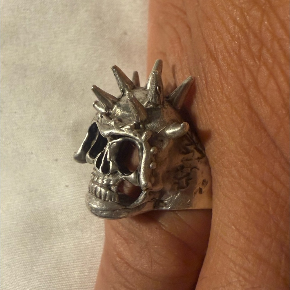 Vintage Outlaw Biker Motorcycle Spiked Skull Ring - Picture 6 of 7